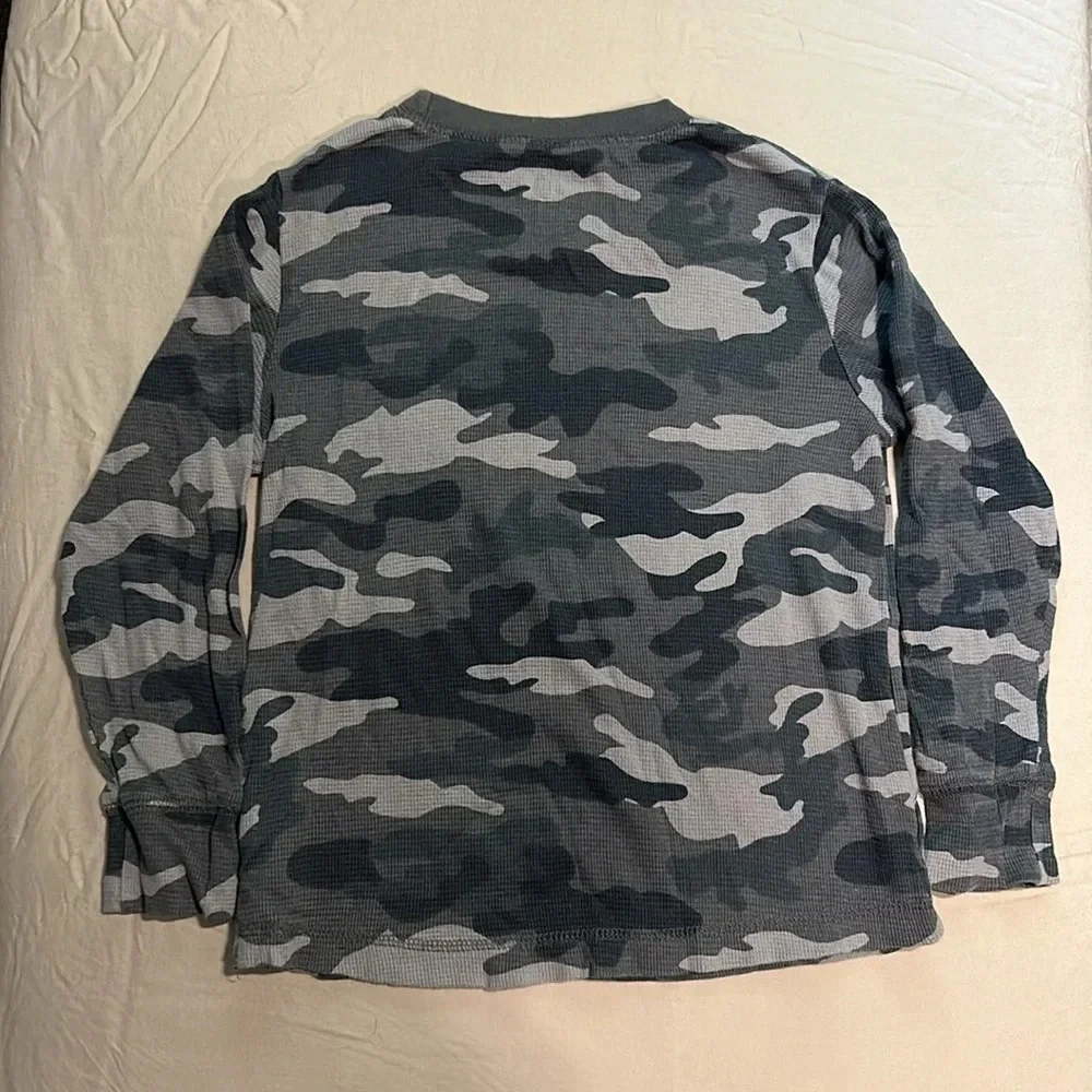 The Children’s Place Boys Grey Camo Long‎ Sleeve Thermal Shirt Small 5/6